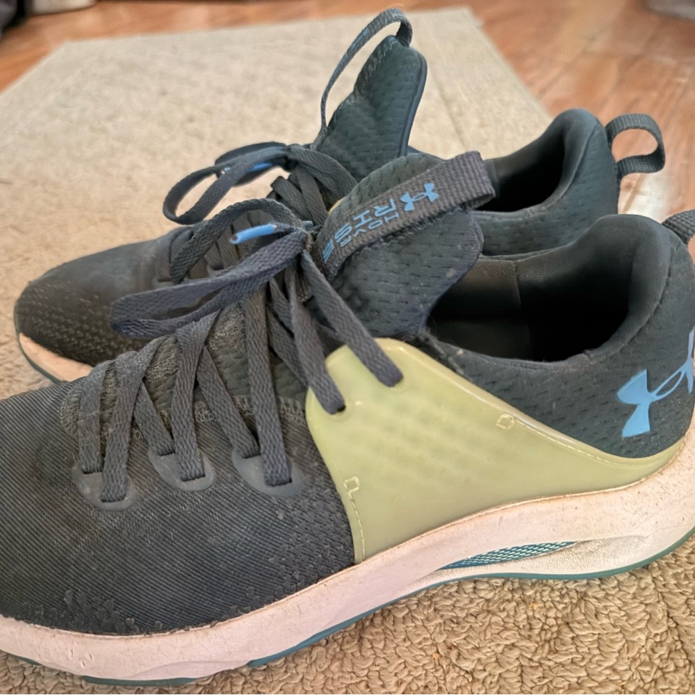 Under Armour Black Athletic Sneakers with Pale Green Accent